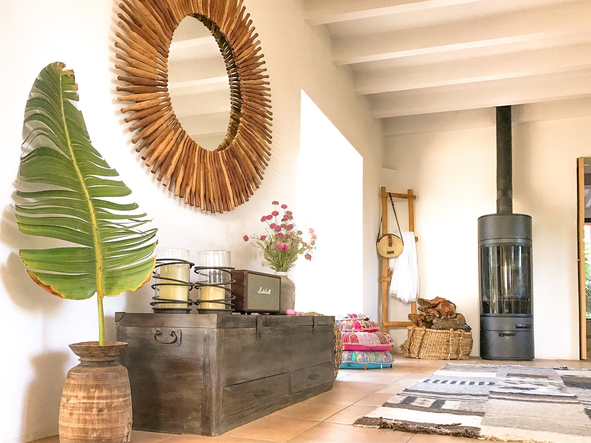 finca rustica shooting location mallorca living room lifestyle2