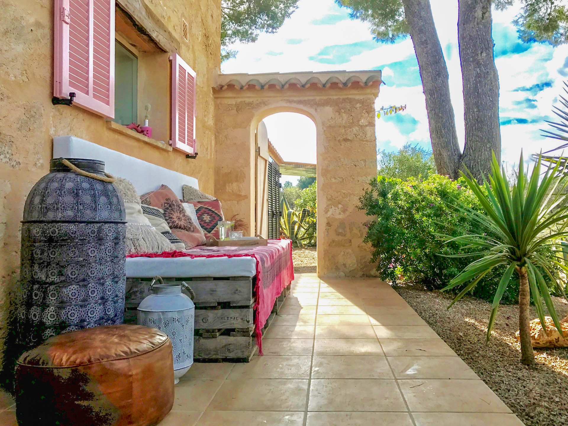 finca rustica shooting location mallorca outdoor garden bench
