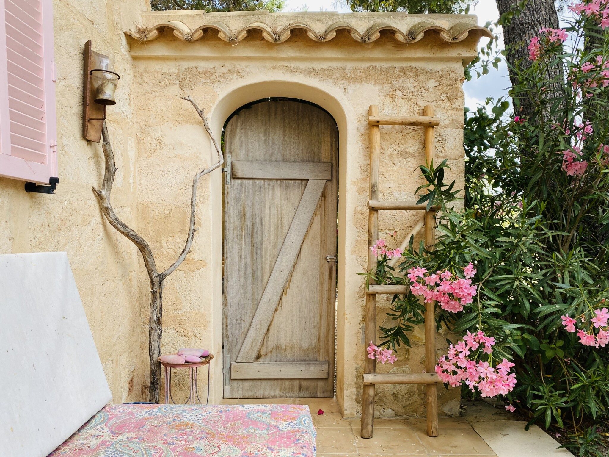 finca rustica shooting location mallorca wooden door
