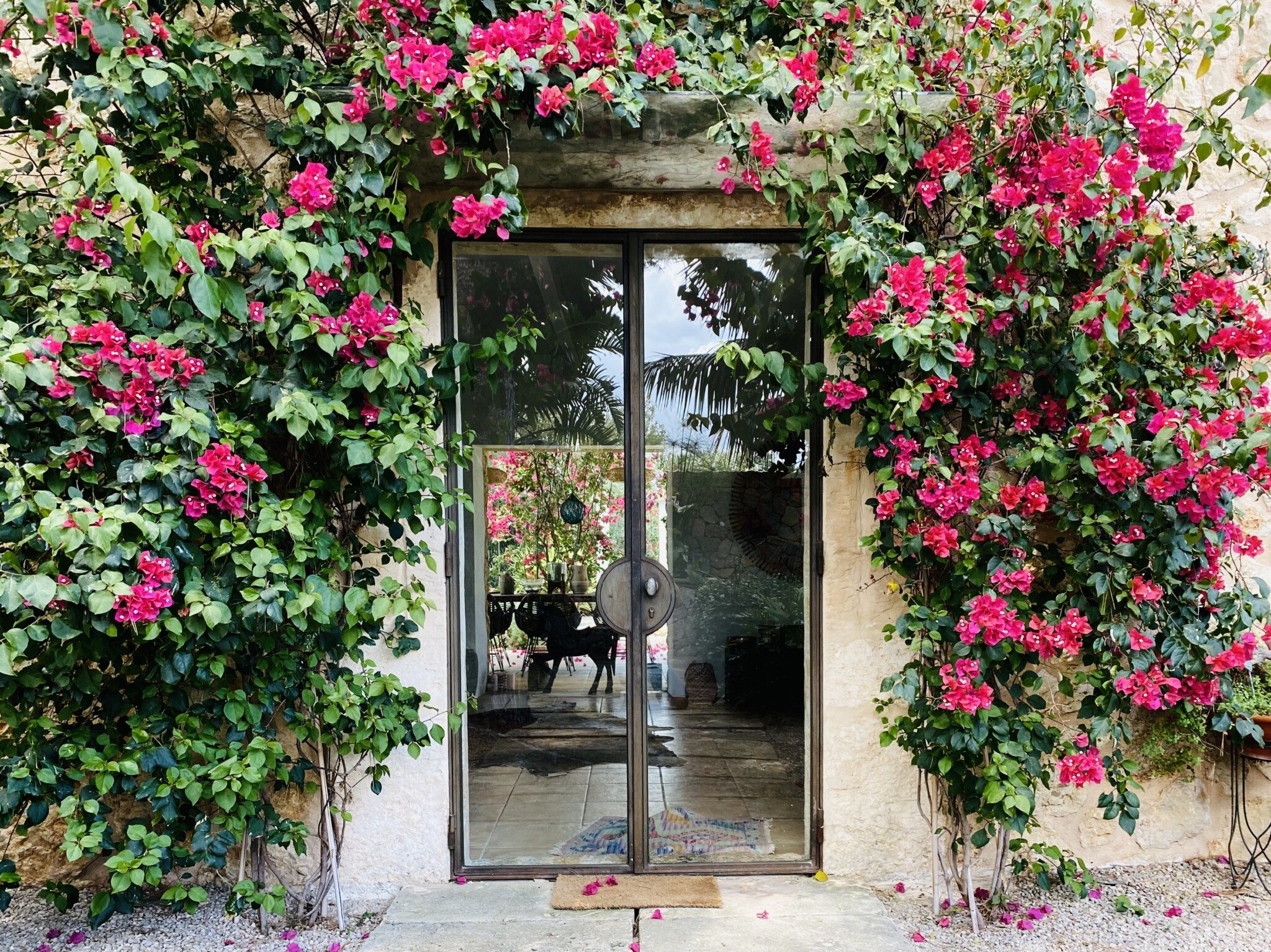finca rustica shooting location mallorca pation glass door