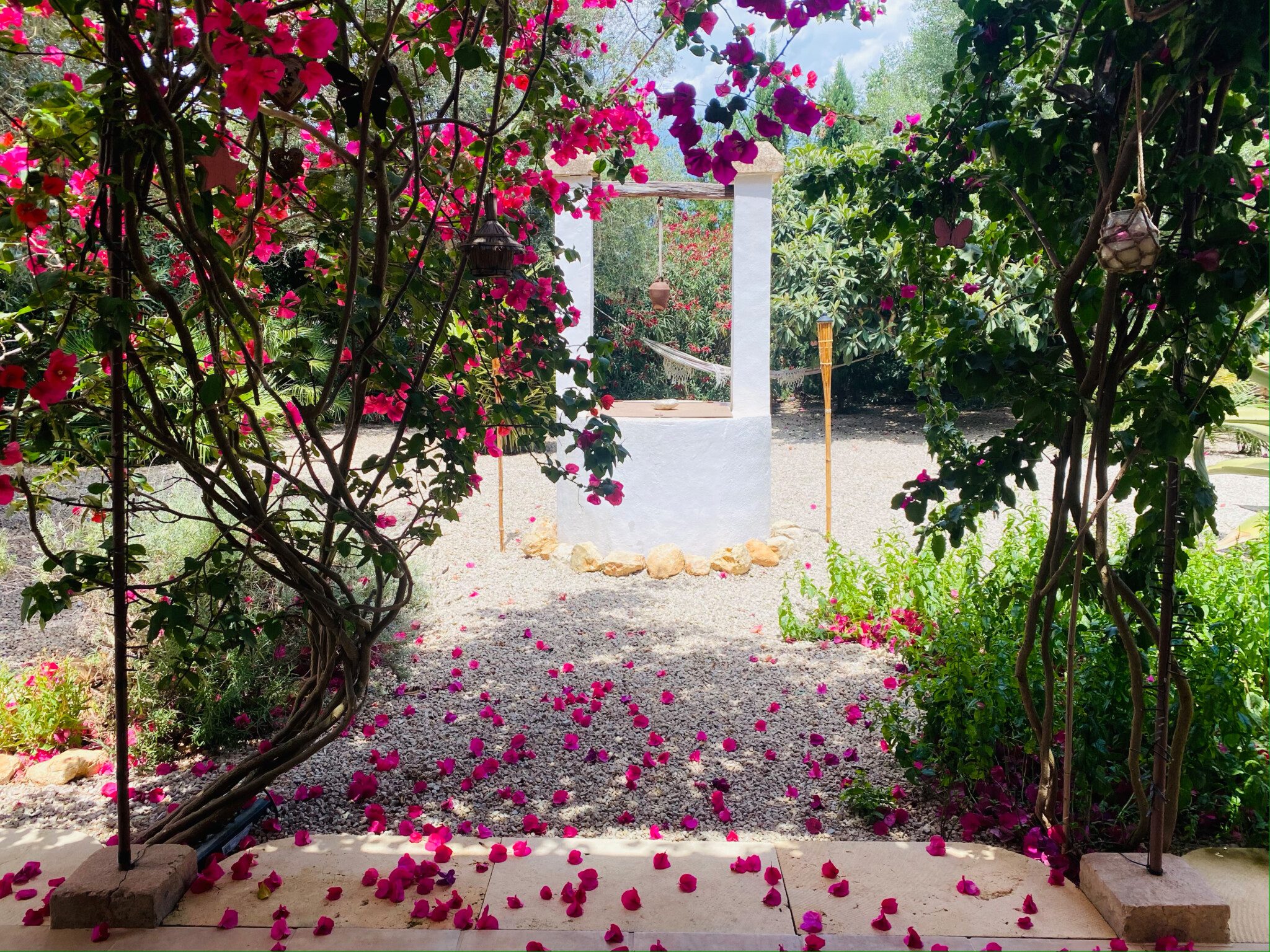 finca shooting location mallorca bourgainvillea