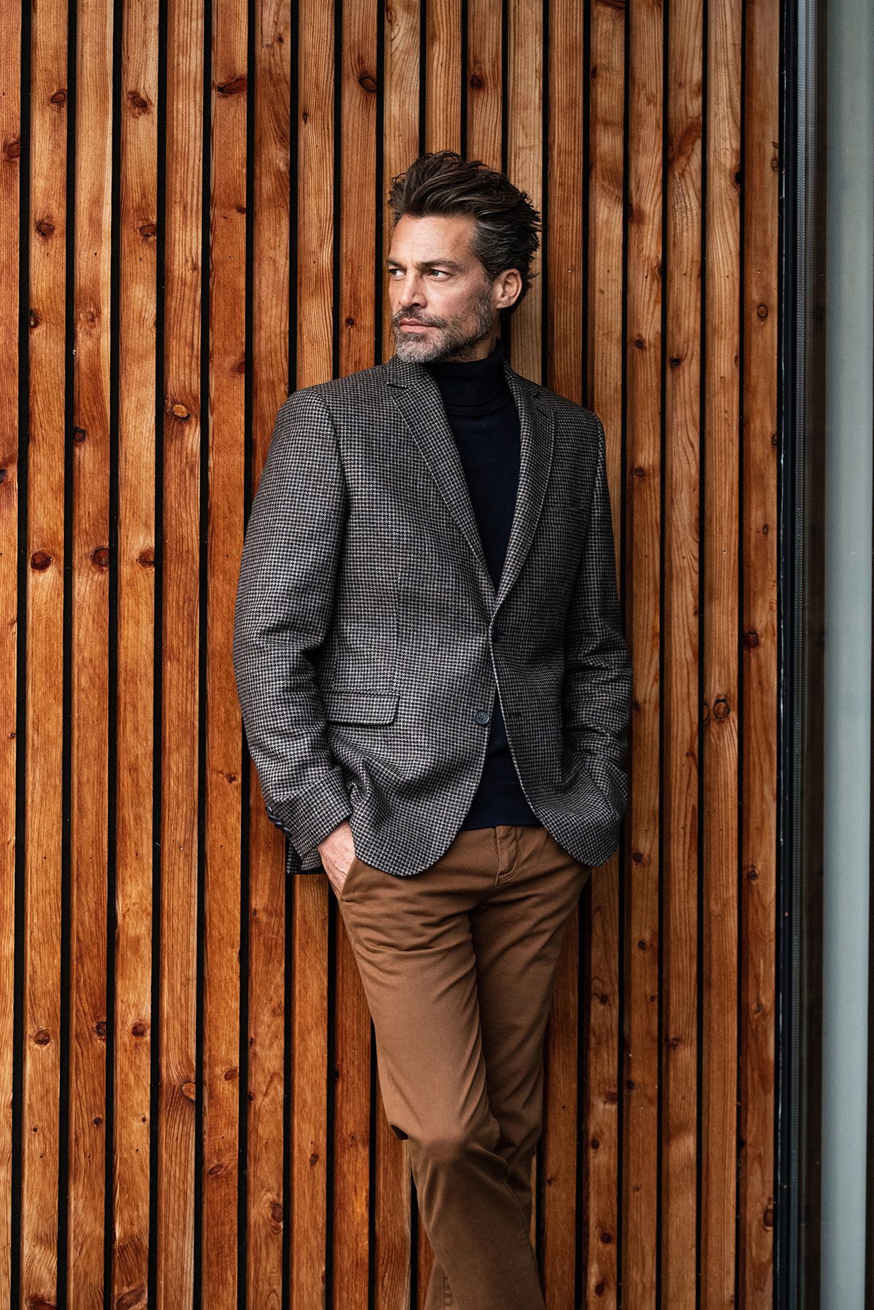 male model shooting casual chic