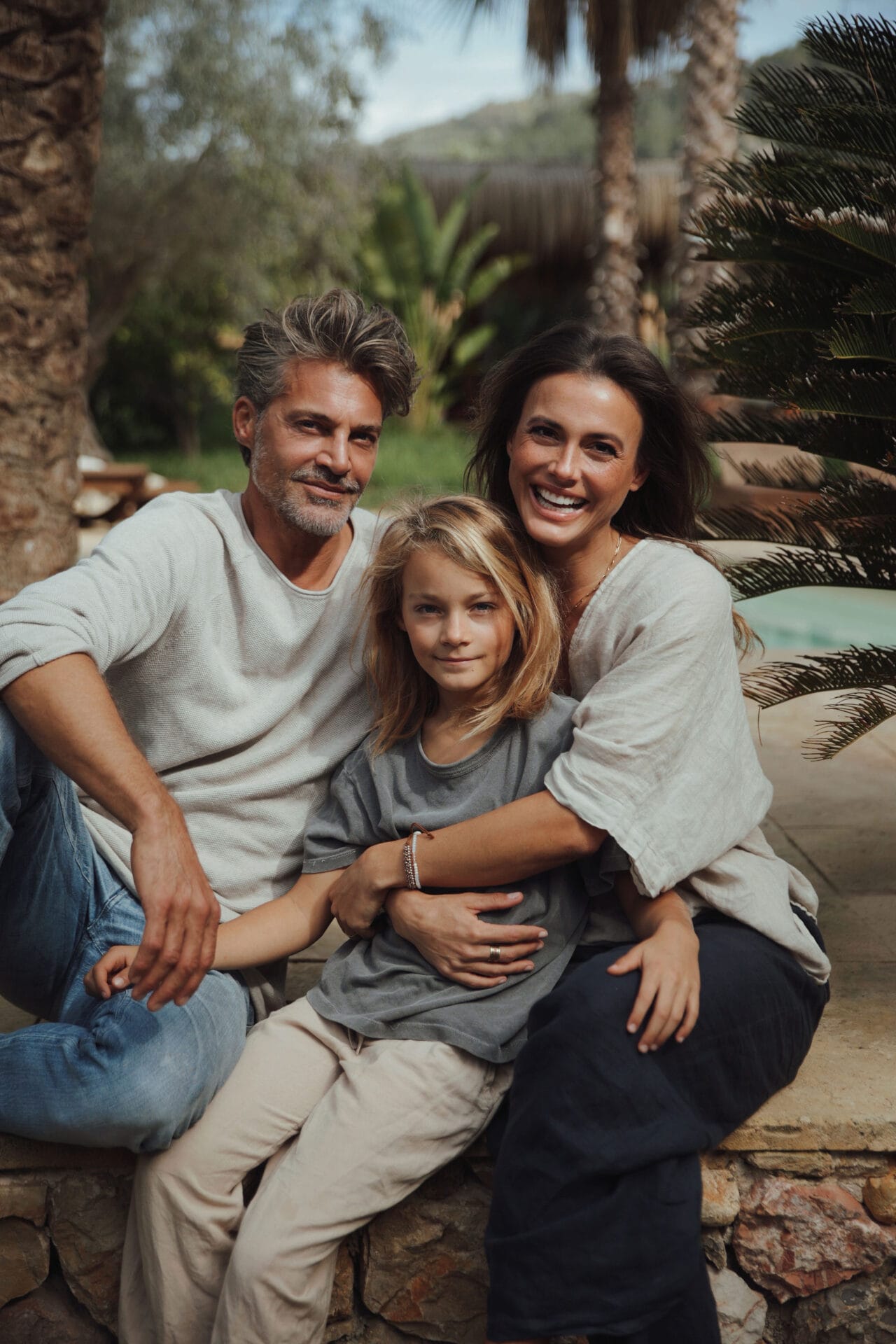 mallorca happy model family photoshoot